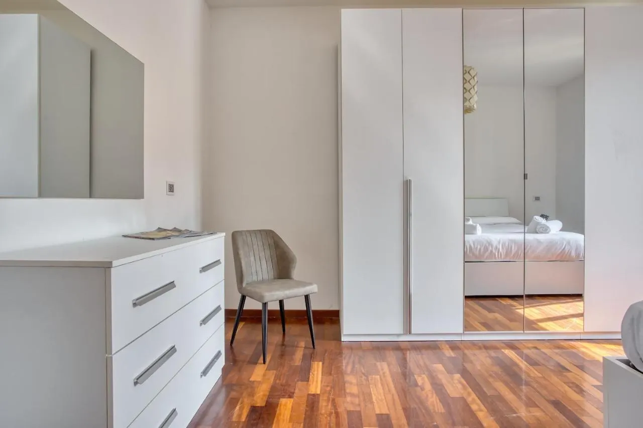 Apartmán Joivy Tasteful Flat With Balcony Milán