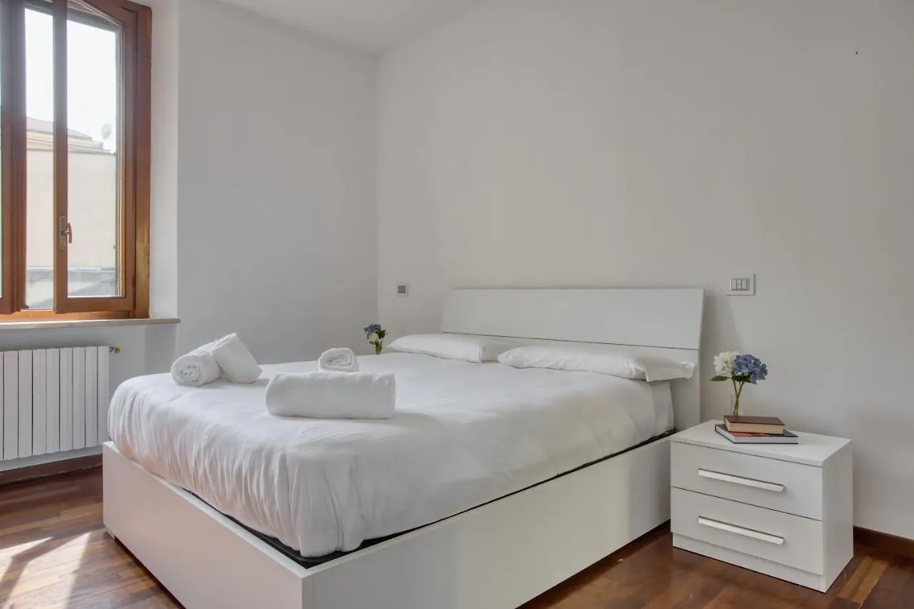 Apartmán Joivy Tasteful Flat With Balcony Milán 0*,